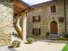  Royal Holiday Home in Umbria With Swimming Pool  Монте Санта Мария Тиберина